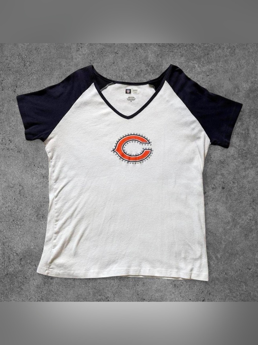 Chicago Bears Raglan Tee - Picture 2 of 5